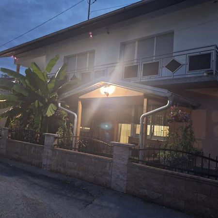 Kaca Apartmani 1 Баня Лука Екстериор снимка