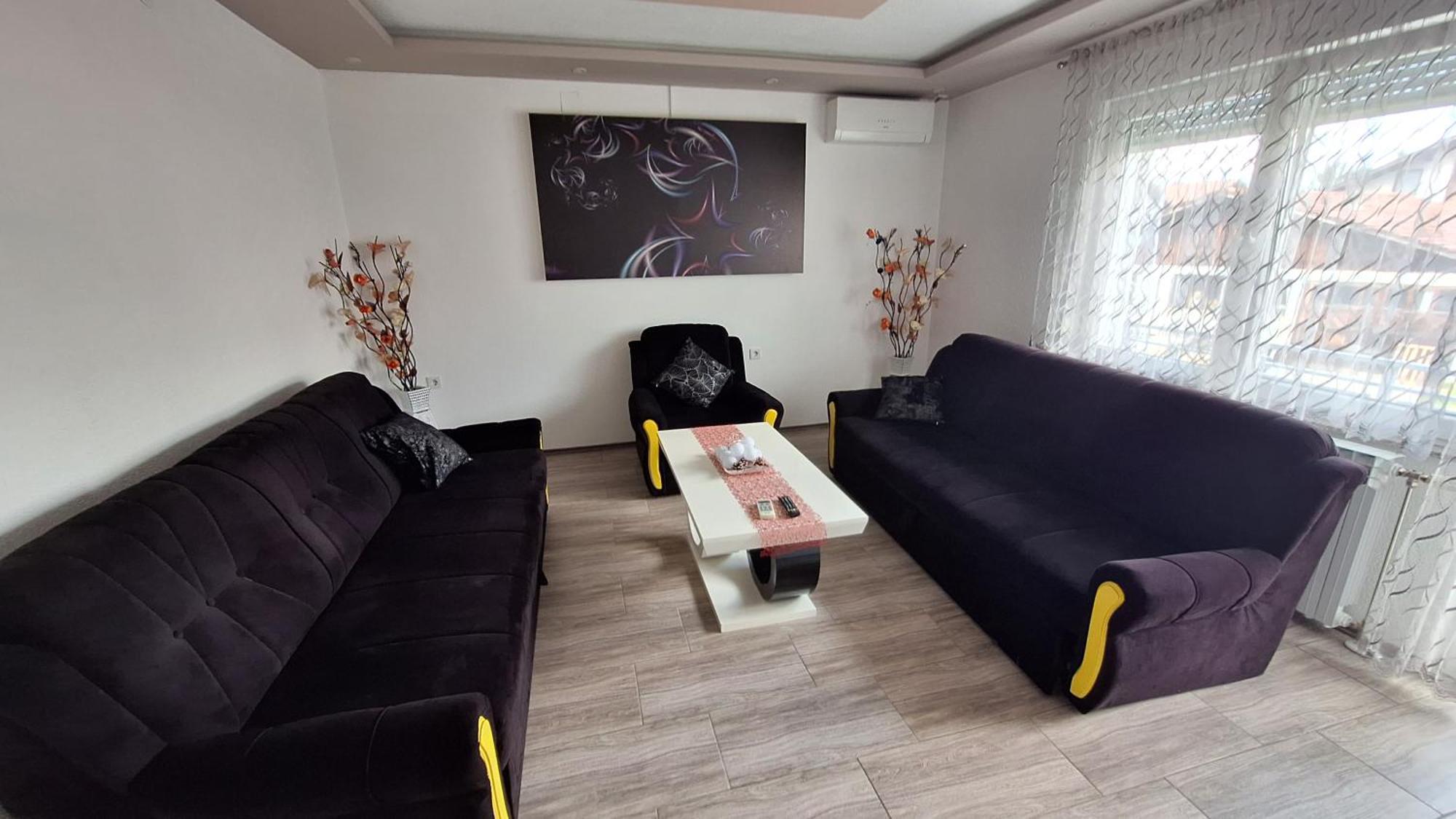Kaca Apartmani 1 Баня Лука Екстериор снимка