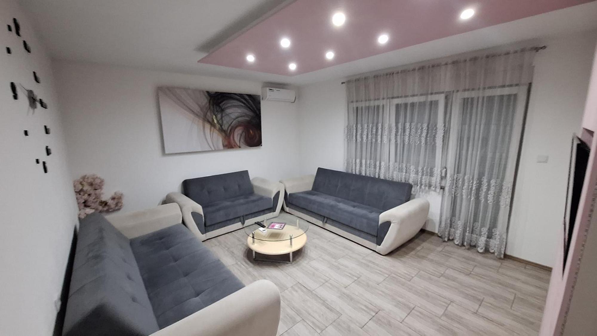 Kaca Apartmani 1 Баня Лука Екстериор снимка