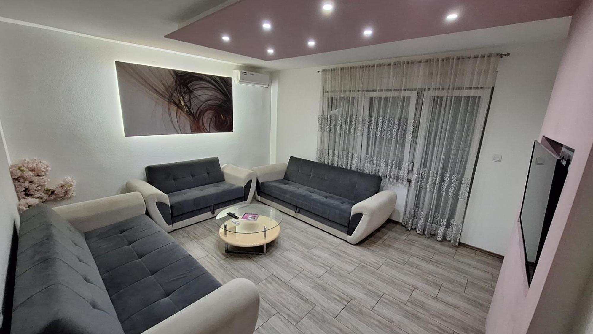Kaca Apartmani 1 Баня Лука Екстериор снимка