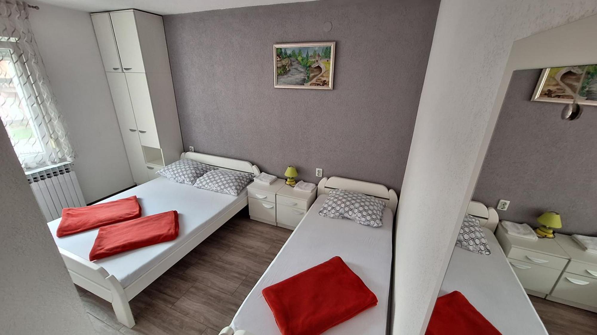 Kaca Apartmani 1 Баня Лука Екстериор снимка