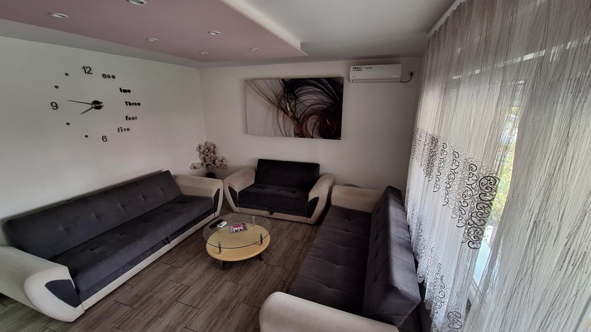 Kaca Apartmani 1 Баня Лука Екстериор снимка