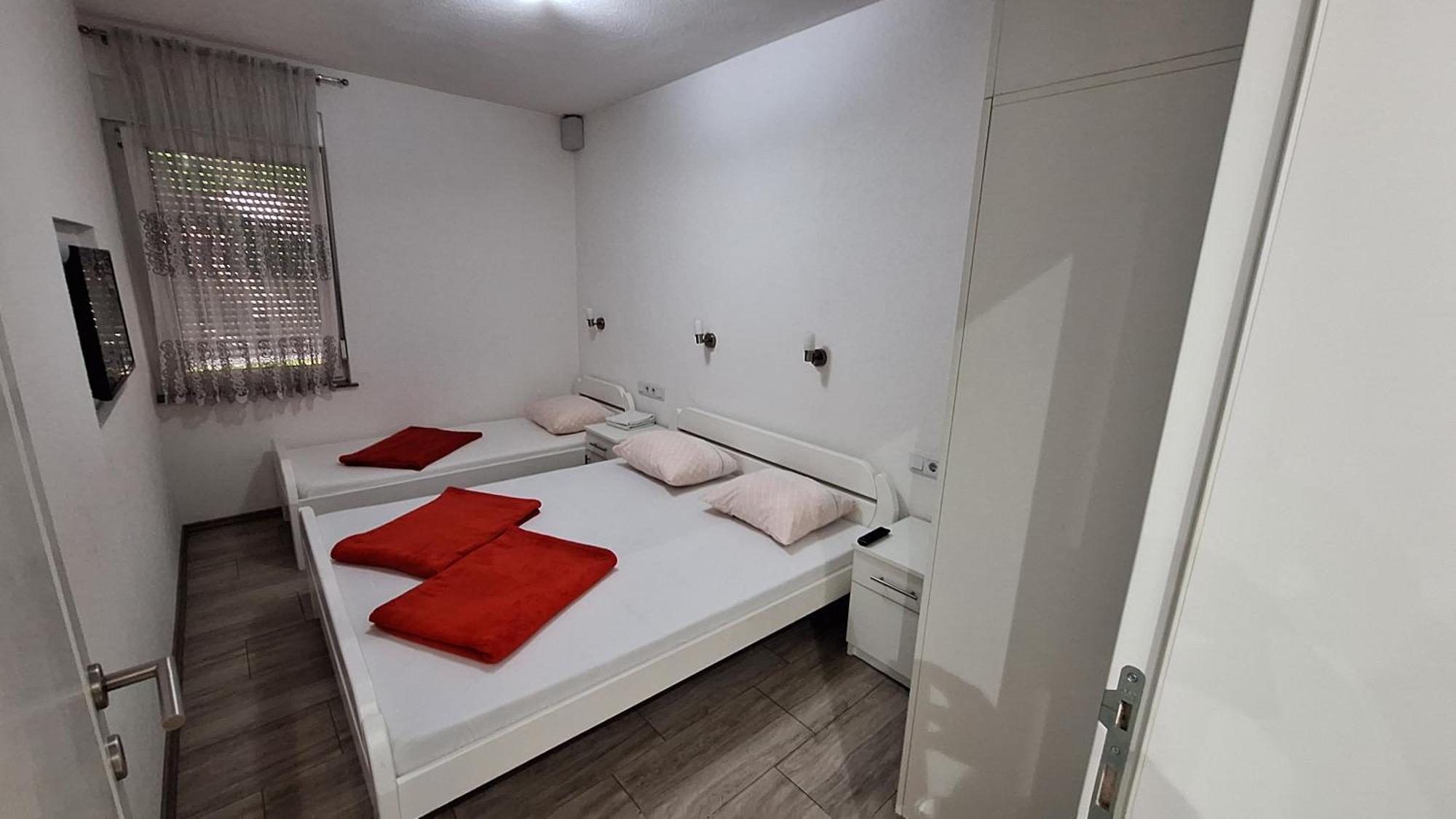 Kaca Apartmani 1 Баня Лука Екстериор снимка