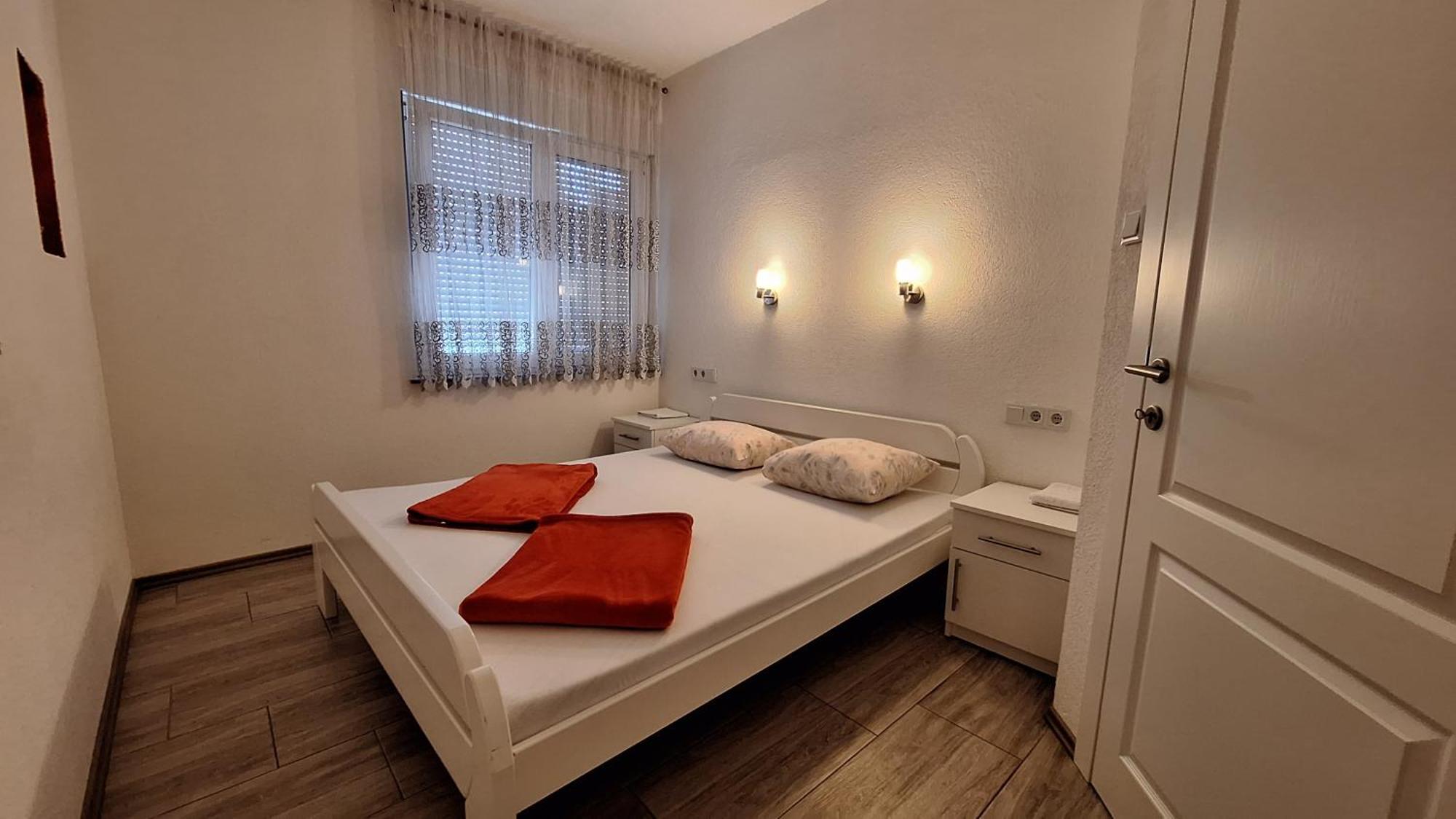 Kaca Apartmani 1 Баня Лука Екстериор снимка