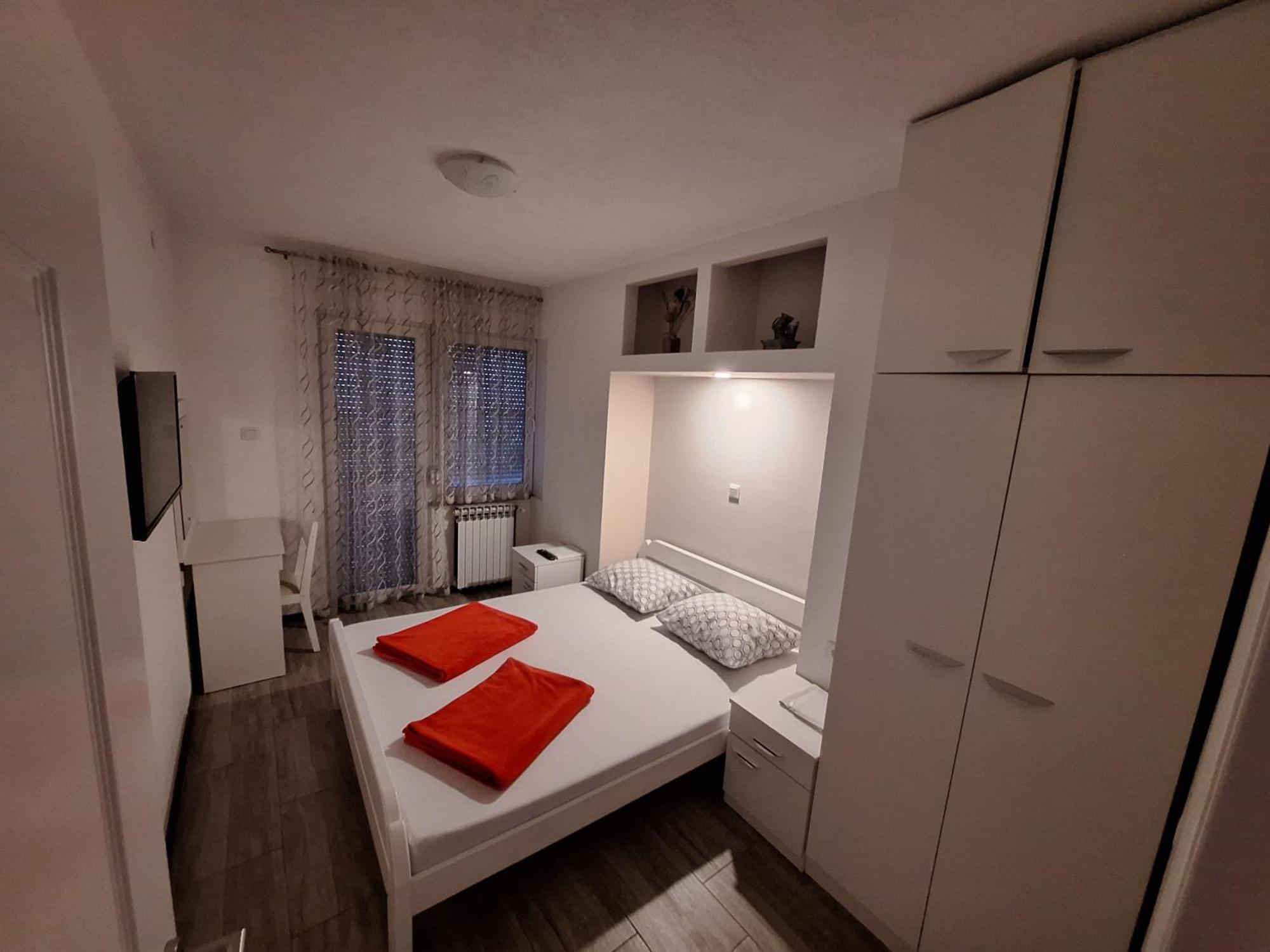 Kaca Apartmani 1 Баня Лука Екстериор снимка