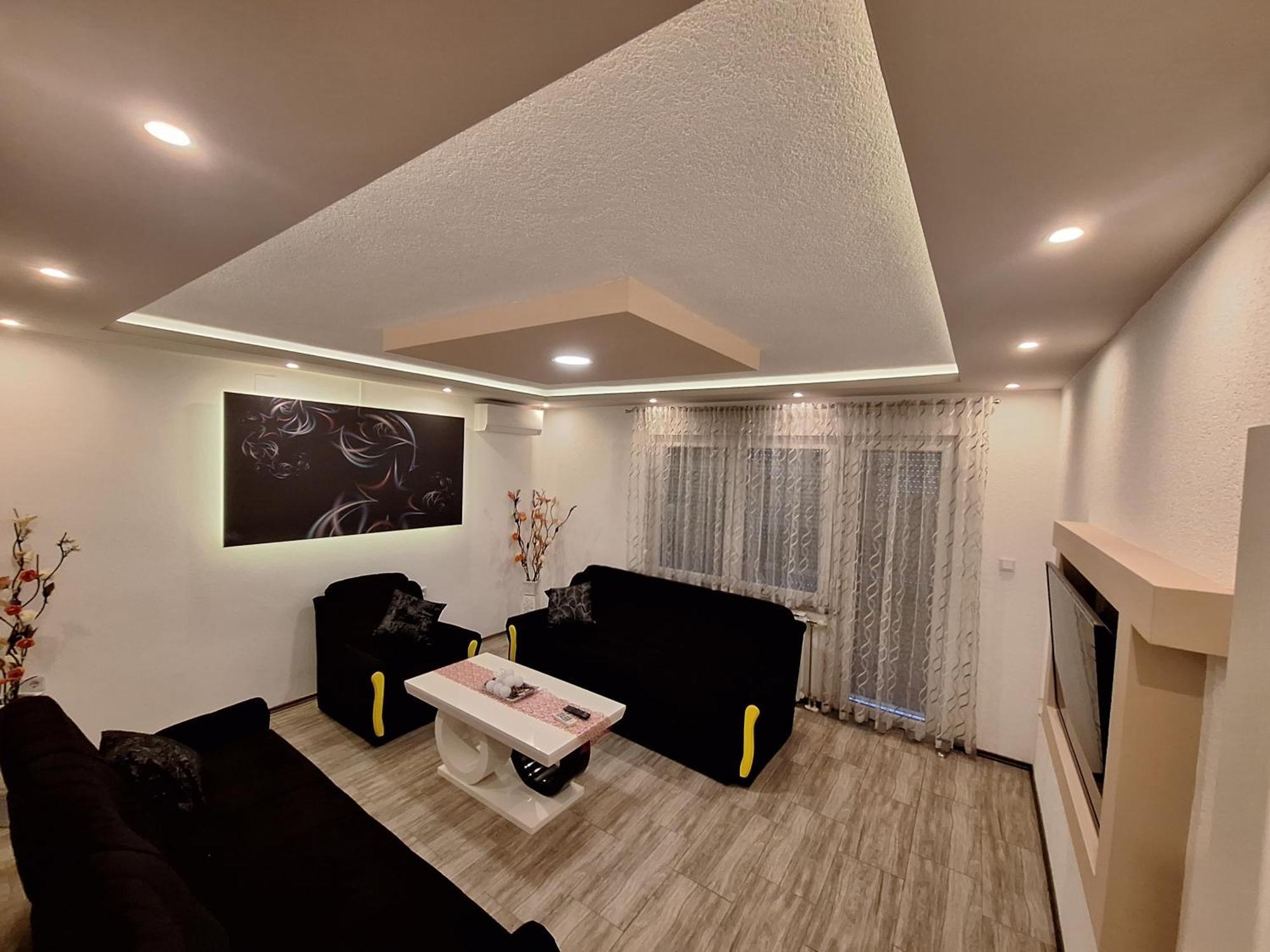 Kaca Apartmani 1 Баня Лука Екстериор снимка