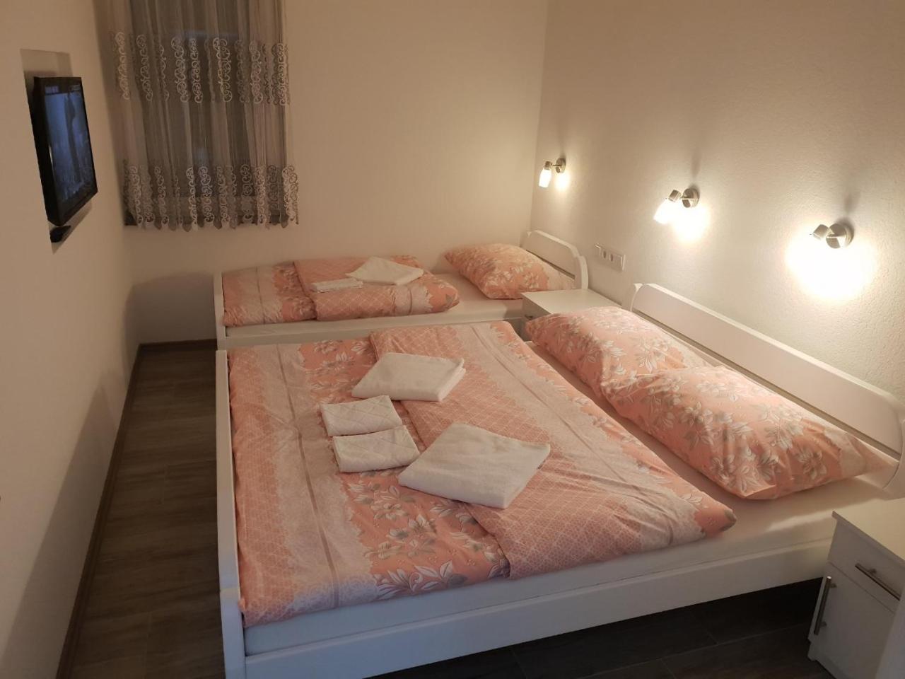 Kaca Apartmani 1 Баня Лука Екстериор снимка