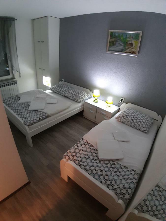 Kaca Apartmani 1 Баня Лука Екстериор снимка