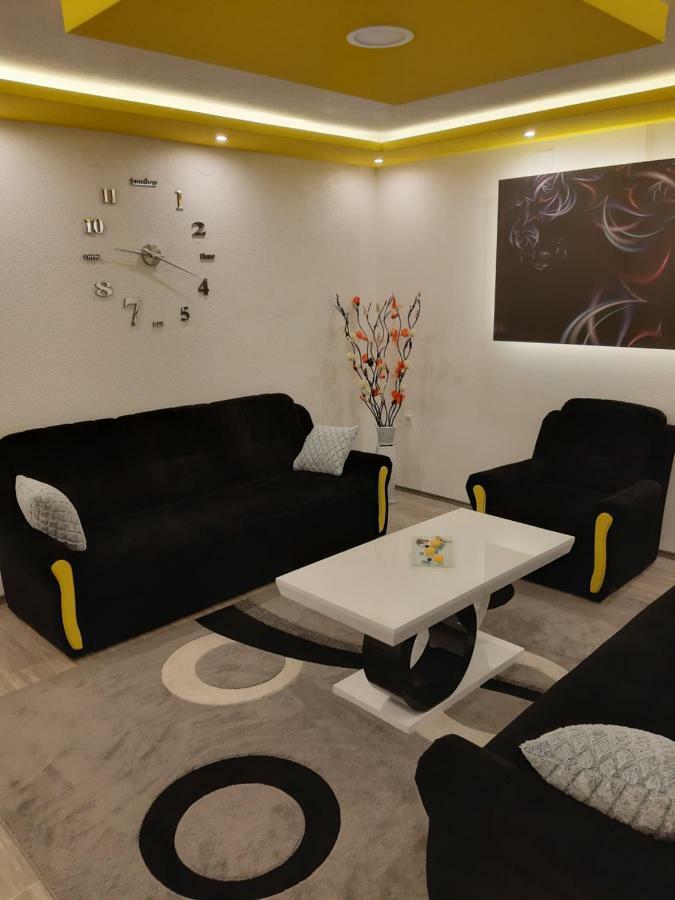 Kaca Apartmani 1 Баня Лука Екстериор снимка