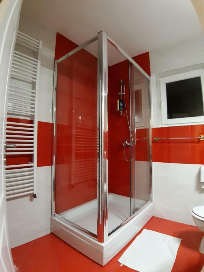 Kaca Apartmani 1 Баня Лука Екстериор снимка