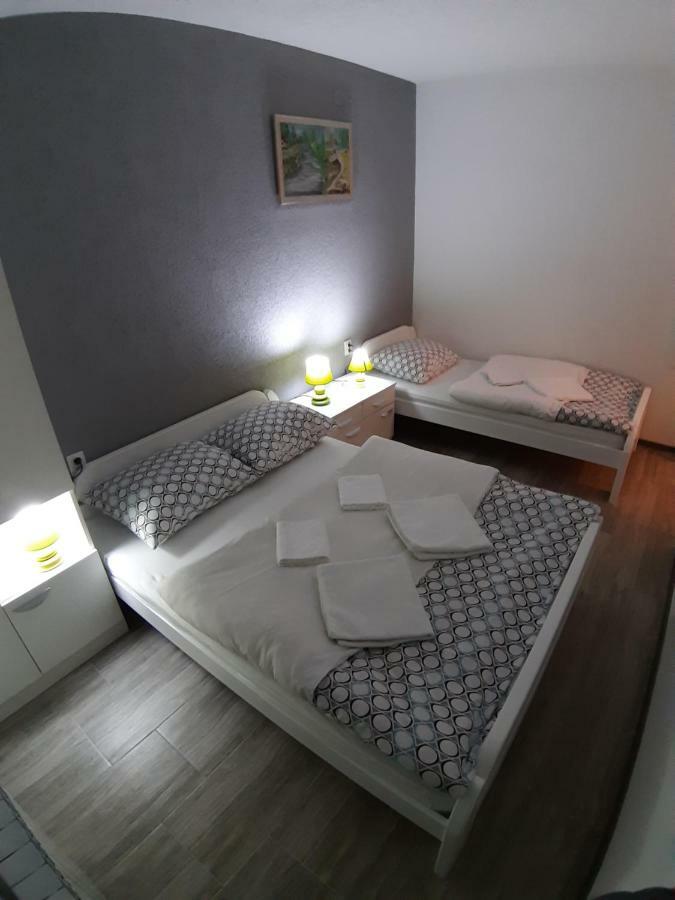 Kaca Apartmani 1 Баня Лука Екстериор снимка