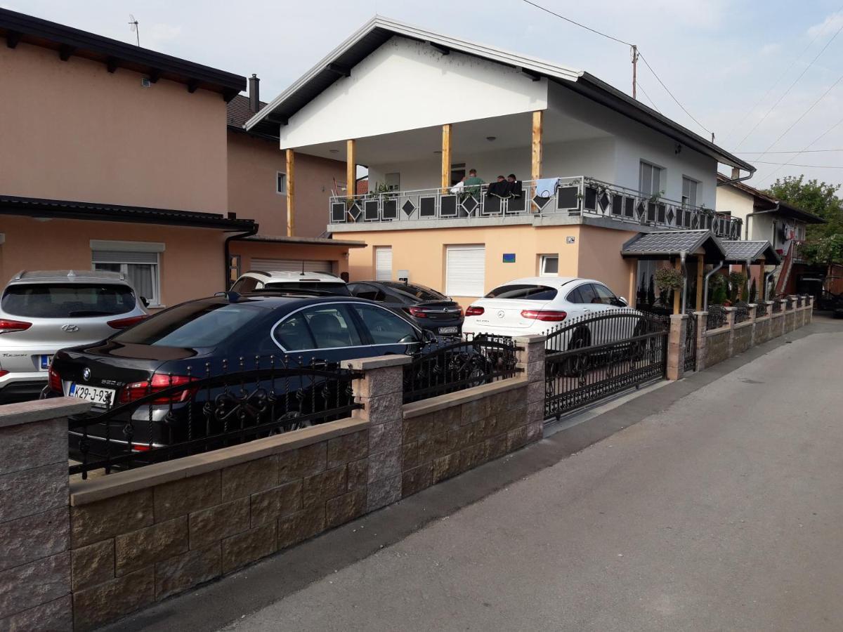 Kaca Apartmani 1 Баня Лука Екстериор снимка